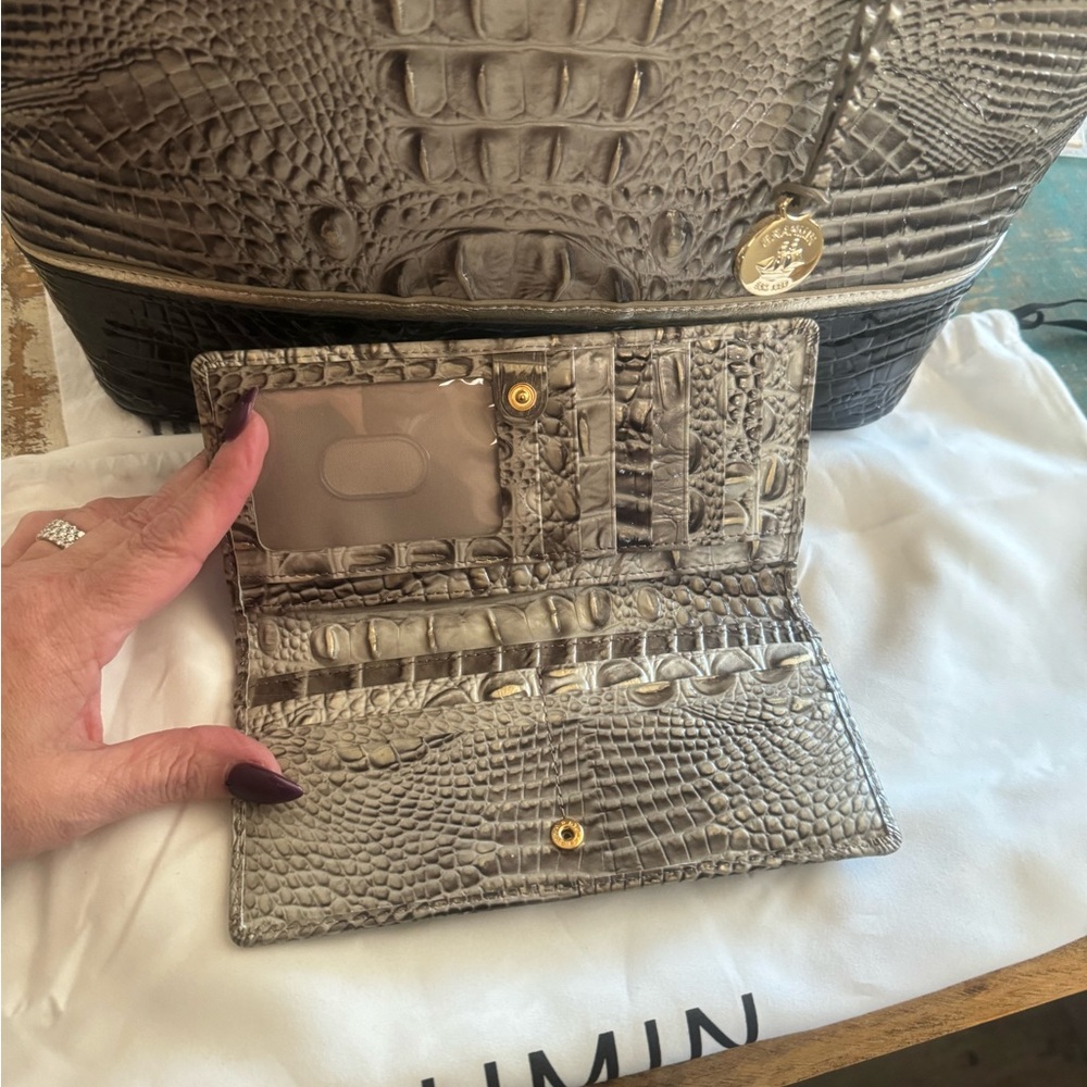 Brahmin Medium Asher - image 2